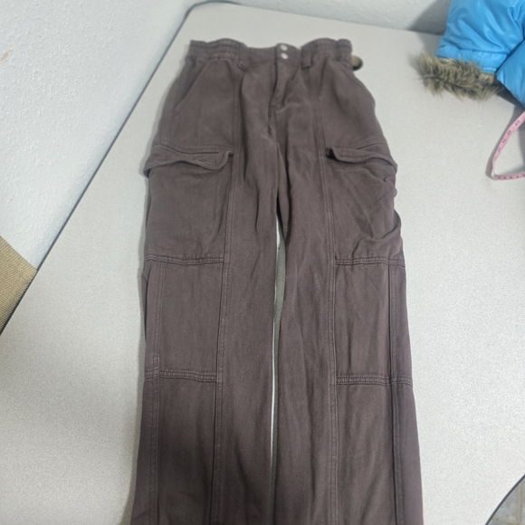 PacSun Women's Brown Cargo Jeans - Picture 2 of 9